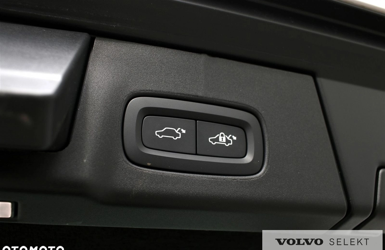 Volvo V90 Cross Country cena 325000 przebieg: 14000, rok produkcji 2023 z Tychy małe 704